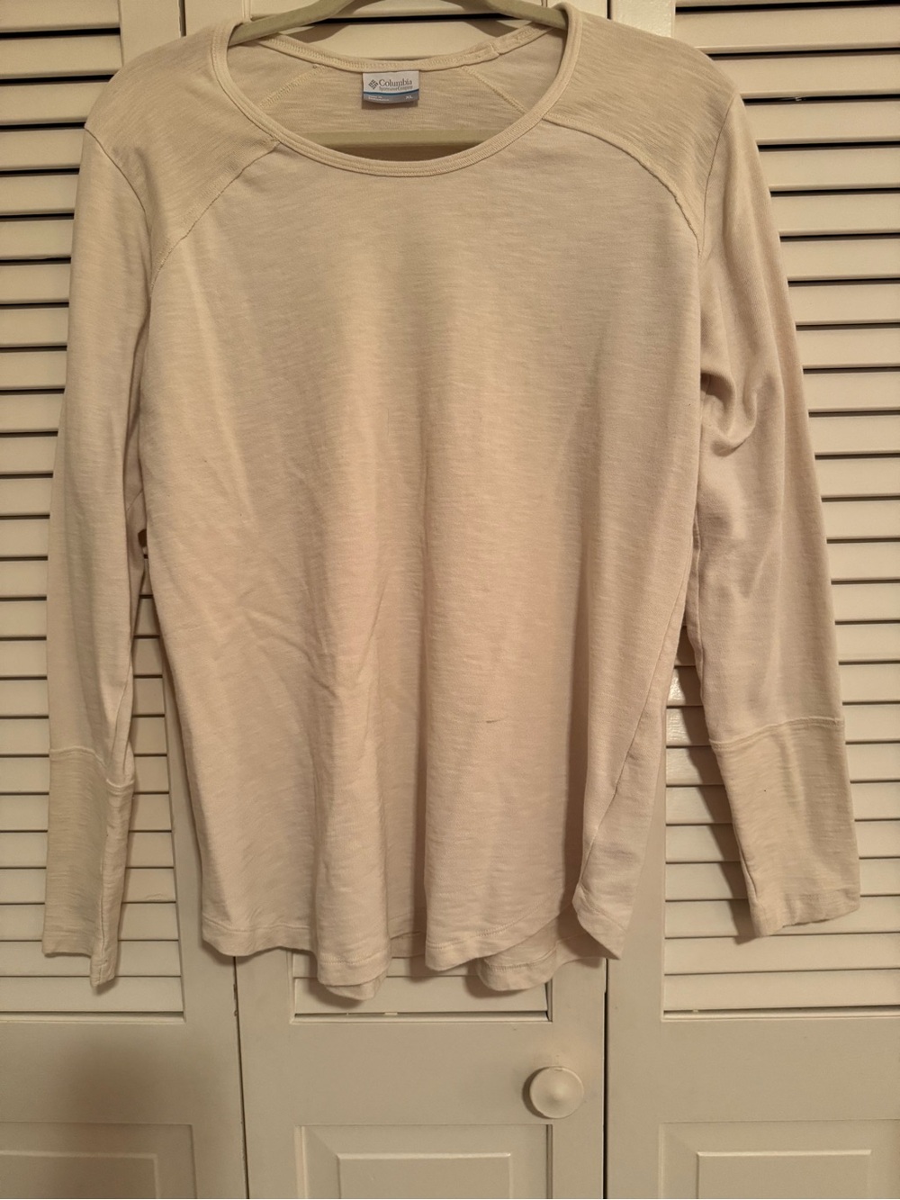 Columbia Cream Long Sleeve Crew Neck Top